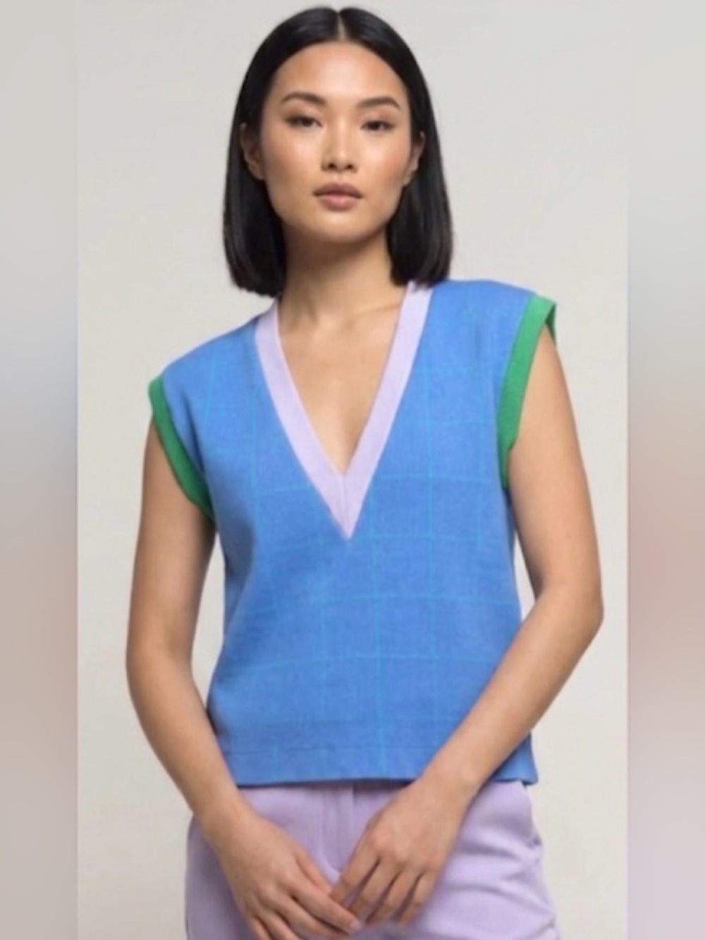 Odeyalo V-Neck Sleeveless Top
